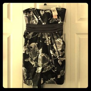 New w/Tags - Speechless strapless dress, JRs 11